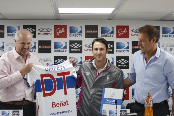 La presentación de Beñat San José como nuevo entrenador de U. Católica