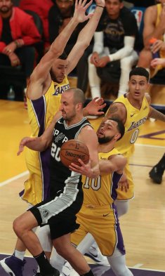 Los Angeles Lakers sumó su tercera victoria consecutiva en la NBA