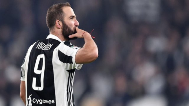 El emotivo gesto de Gonzalo Higuaín con un fanático de Juventus