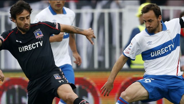 Hinchas de Colo Colo realizaron “arengazo” antes del duelo con la UC