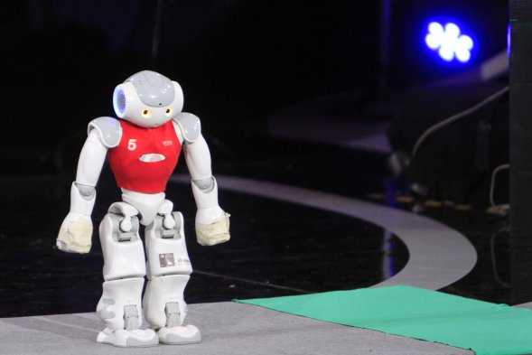 Robot futbolista sorprendió en el Congreso del Futuro