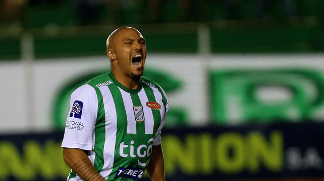 Oriente Petrolero logró sólida ventaja en duelo de ida ante Universitario por Copa Libertadores