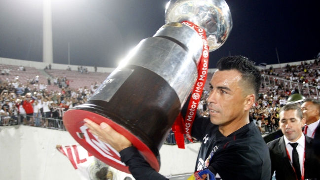 Esteban Paredes: Los hinchas tienen que estar tranquilos y celebrar este nuevo título