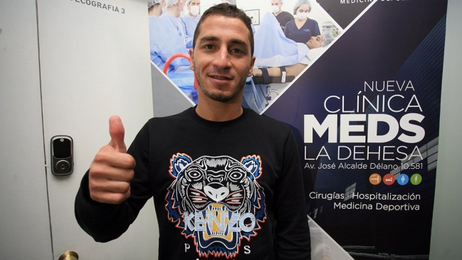 Colo Colo hizo oficial el fichaje de Carlos Carmona