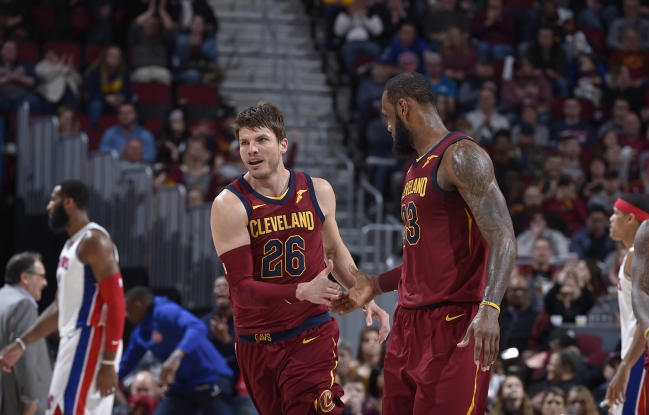 LeBron James guió sólido triunfo de los Cavaliers ante Detroit