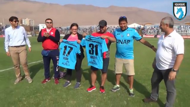 Deportes Iquique entregó reconocimiento a Arley Méndez y María Fernanda Valdés