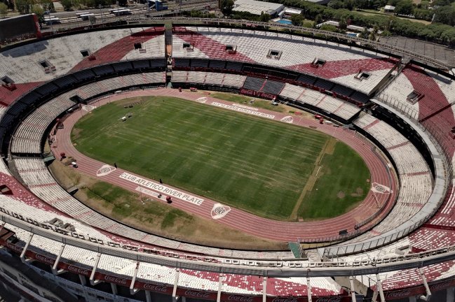 El error que dejó la cancha de River Plate convertida en un potrero