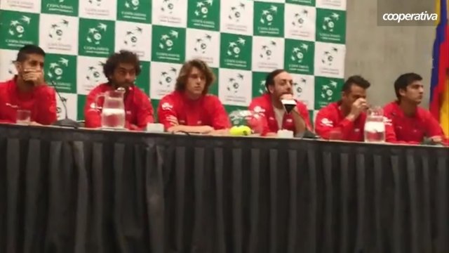 El asombro del equipo chileno cuando Marcelo Ríos abandonó la sala de conferencia