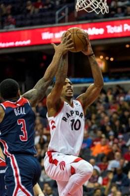 La ajustada victoria de Washington Wizards sobre Toronto Raptors en la NBA