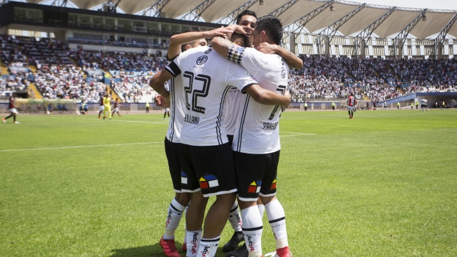 Esteban Paredes marcó ante Antofagasta el primer gol de Colo Colo en el Campeonato