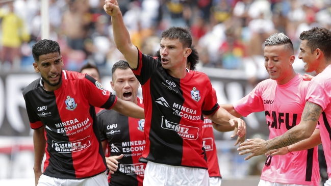 Flavio Ciampichetti marcó de penal el empate parcial de Antofagasta ante Colo Colo