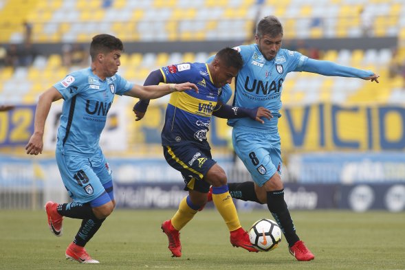 Deportes Iquique se quedó con la victoria en el acalorado encuentro con Everton