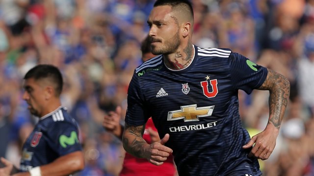 Mauricio Pinilla logró el empate de Universidad de Chile con Unión Española mediante un tiro penal