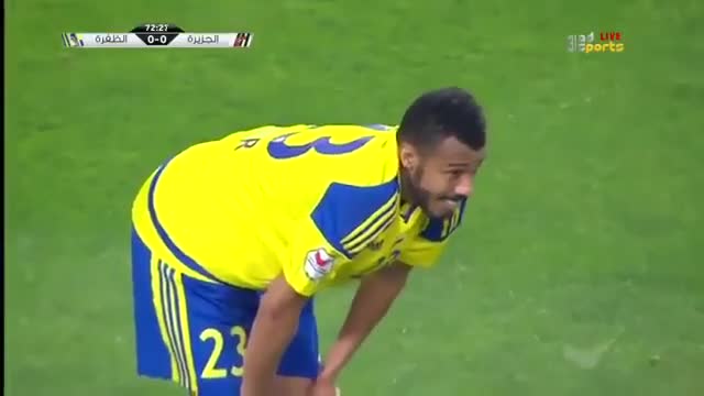 El increíble “autogolazo” que anotó un defensor en Emiratos Arabes Unidos