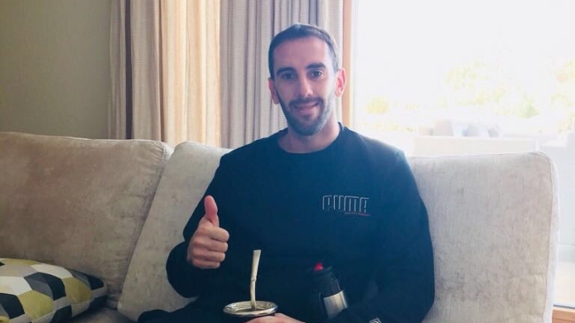 Diego Godín tras perder tres dientes: “Entiendan que no puedo sonreír mucho”