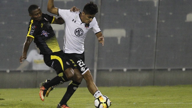 Nicolás Orellana: Siempre hay que tener cuidado con Sebastián Abreu