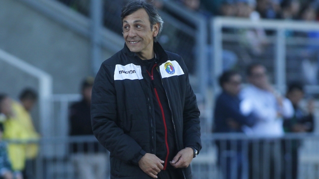 Hugo Vilches sobre Paredes: Enfrentaremos al futuro goleador histórico del fútbol chileno