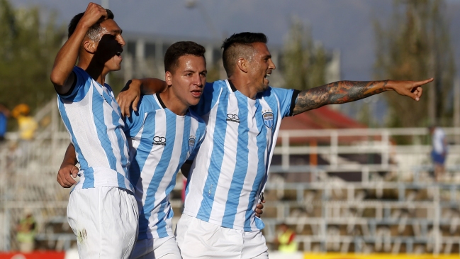 Mark González debutó con un gol en triunfo de Magallanes sobre Coquimbo Unido