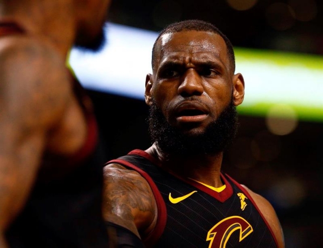 LeBron James comandó sólido triunfo de Cavaliers ante Oklahoma