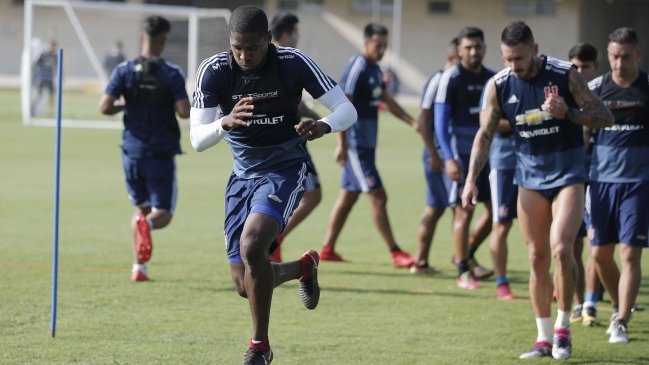 Guillermo Hoyos mantendrá esquema con tres zagueros para enfrentar a San Luis