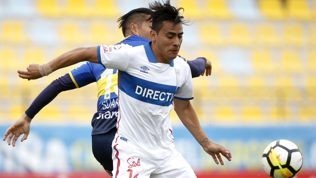 Universidad Católica abrió la cuenta ante Everton con gol de David Llanos