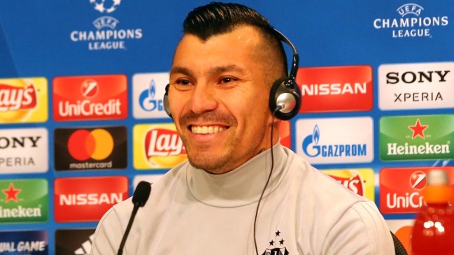 Gary Medel: Estoy muy contento por compartir una cancha con Arturo Vidal