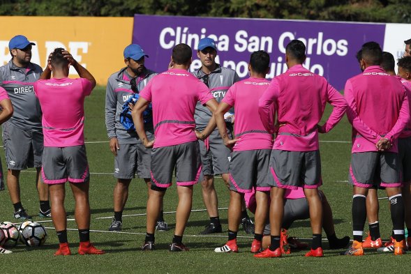 Universidad Católica entrenó pensando en el duelo con Unión La Calera