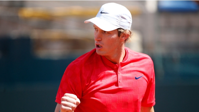 Nicolás Jarry consiguió el triunfo más importante de su carrera y avanzó a cuartos en el ATP de Río