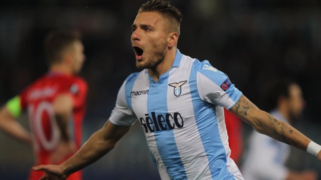 Lazio remontó a Steaua con arrolladora goleada y accedió a octavos en la Europa League