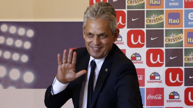 Reinaldo Rueda se reunió con 17 jugadores chilenos que militan en el fútbol mexicano