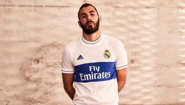 Real Madrid presentó una camiseta retro que es igual al uniforme de Universidad Católica