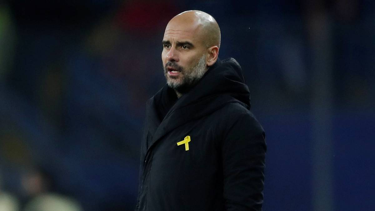 La Historia es Nuestra: Ata un lazo amarillo…en la chaqueta de Guardiola