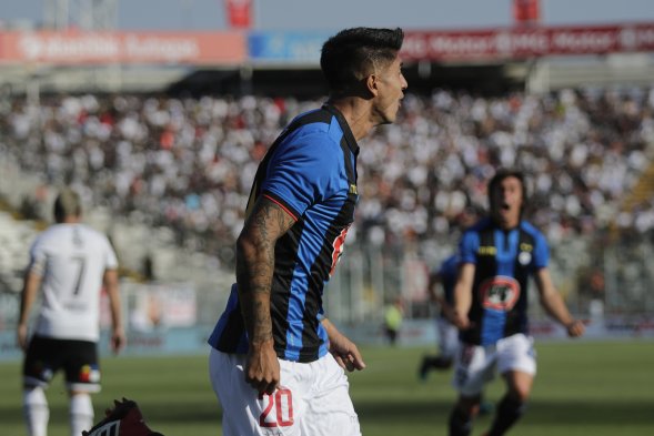 Colo Colo se apoyó en Octavio Rivero para doblegar a Huachipato