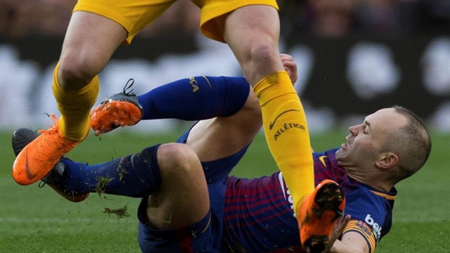 Andrés Iniesta sufrió lesión en el bíceps femoral de la pierna derecha