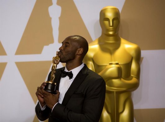 El mítico Kobe Bryant de la NBA fue el MVP en los Premios Oscar