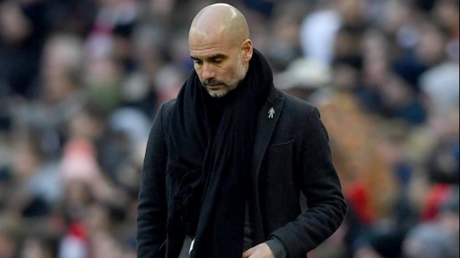 Jefe de FA se disculpó por comparar lazo de Guardiola con la estrella de David