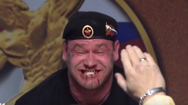 Pesista ruso levantó 426 kilos y le explotó la nariz