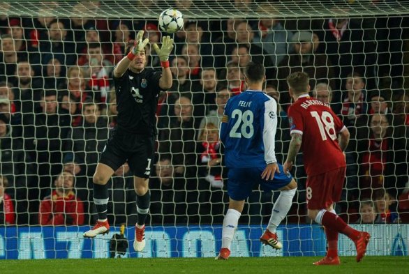 Liverpool cumplió con el trámite e igualó ante Porto para avanzar a cuartos en la Champions