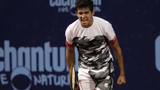 Garín se alzó ante Bourgue en un frenético partido y accedió a octavos del Challenger de Santiago