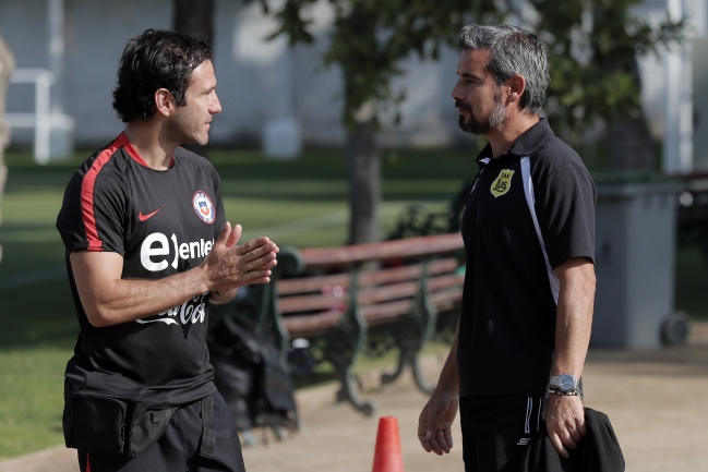 Miguel Ramírez alabó el trabajo en cancha realizado por Reinaldo Rueda