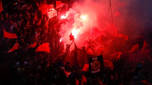 Siete hinchas de PSG fueron sancionados por llevar bengalas en duelo ante Real Madrid