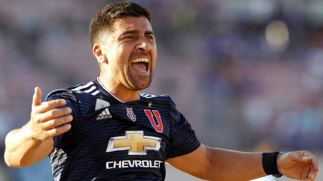 David Pizarro: Al fútbol chileno le falta carácter para afrontar torneos internacionales