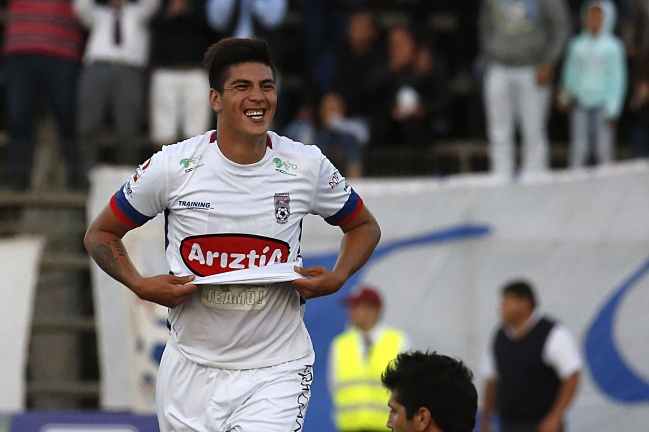 Melipilla sumó su primer triunfo y acabó con el invicto de La Serena en la Primera B