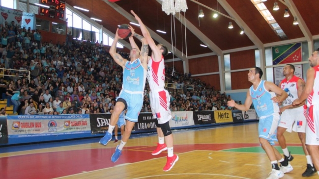 Los Leones enfrentan a Puente Alto buscando el paso a la final de la Conferencia Centro