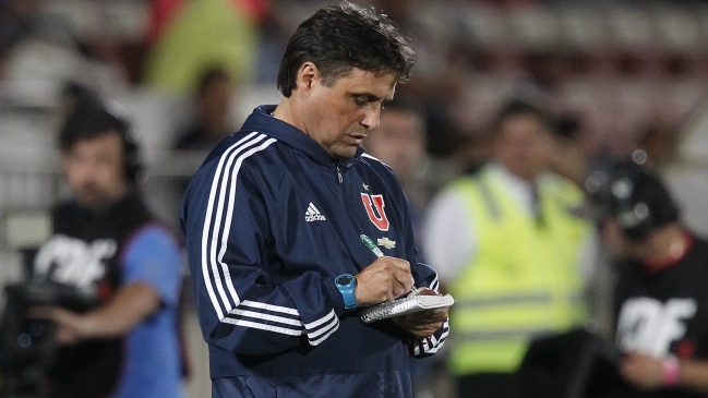 Guillermo Hoyos: Rafael Vaz tiene muchas posibilidades de jugar ante Vasco da Gama