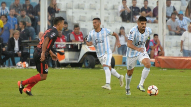 Libertad derribó a domicilio a Atlético Tucumán en su debut en la Copa Libertadores