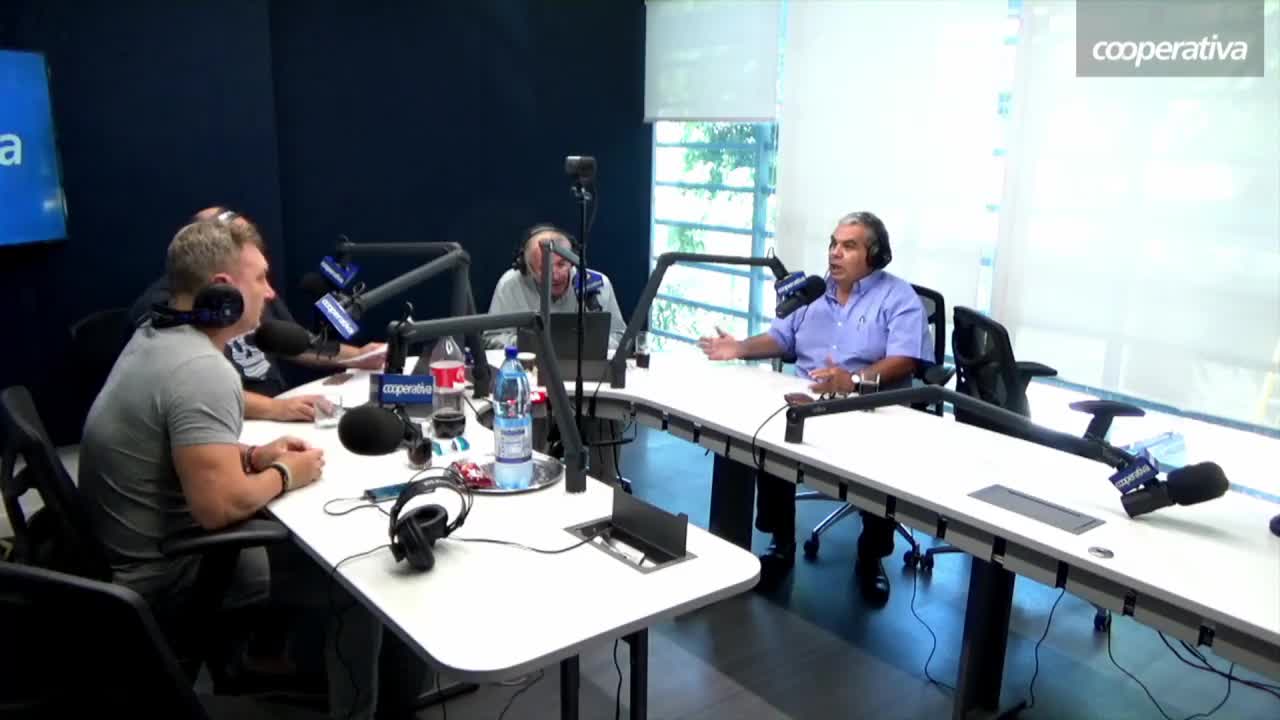 Aldo Schiappacasse: Claudio Bravo se pegó en la cabeza con su propia soberbia