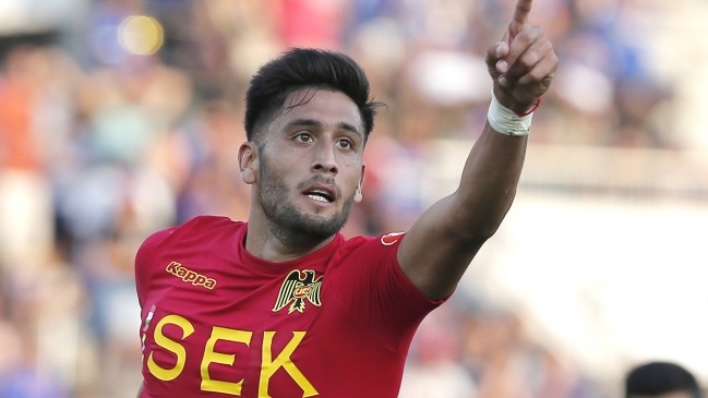 Tobías Figueroa de cabeza anotó el empate de Unión Española ante U. Católica