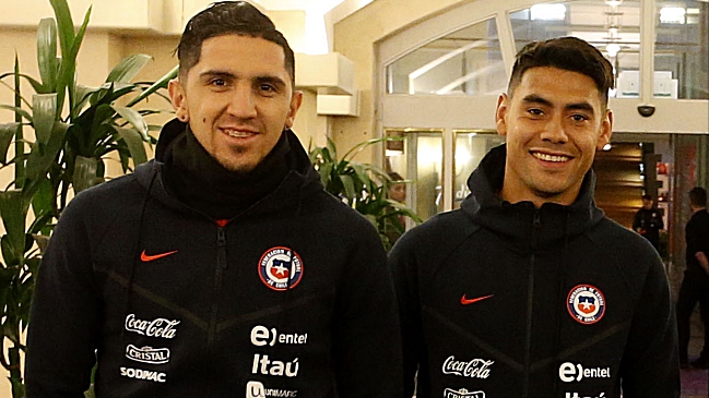 El divertido bautizo al delantero Felipe Mora en la Roja