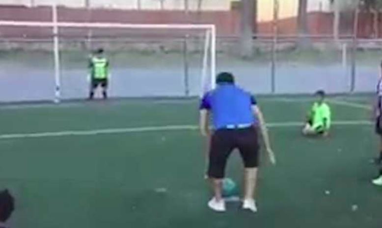 “El mejor penal de la historia”: Viralizan creativo tiro desde los doce pasos